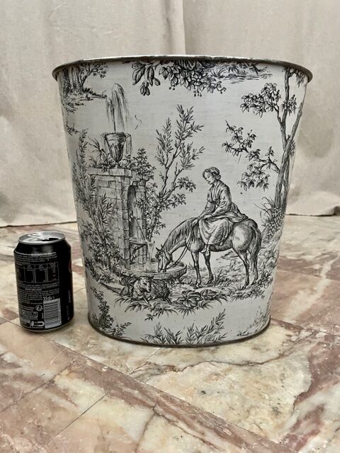 Old paper basket