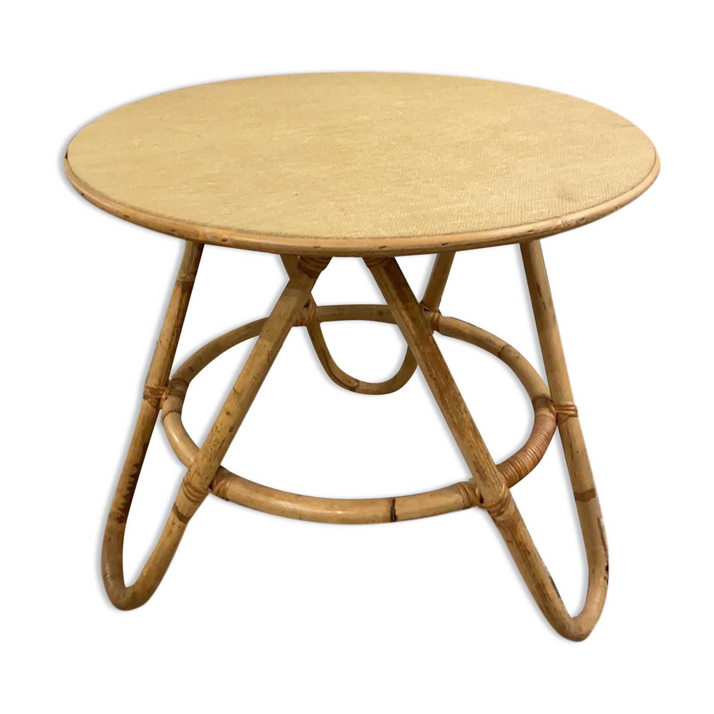 Round coffee table in old rattan