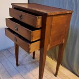Antique chest of drawers in veneer