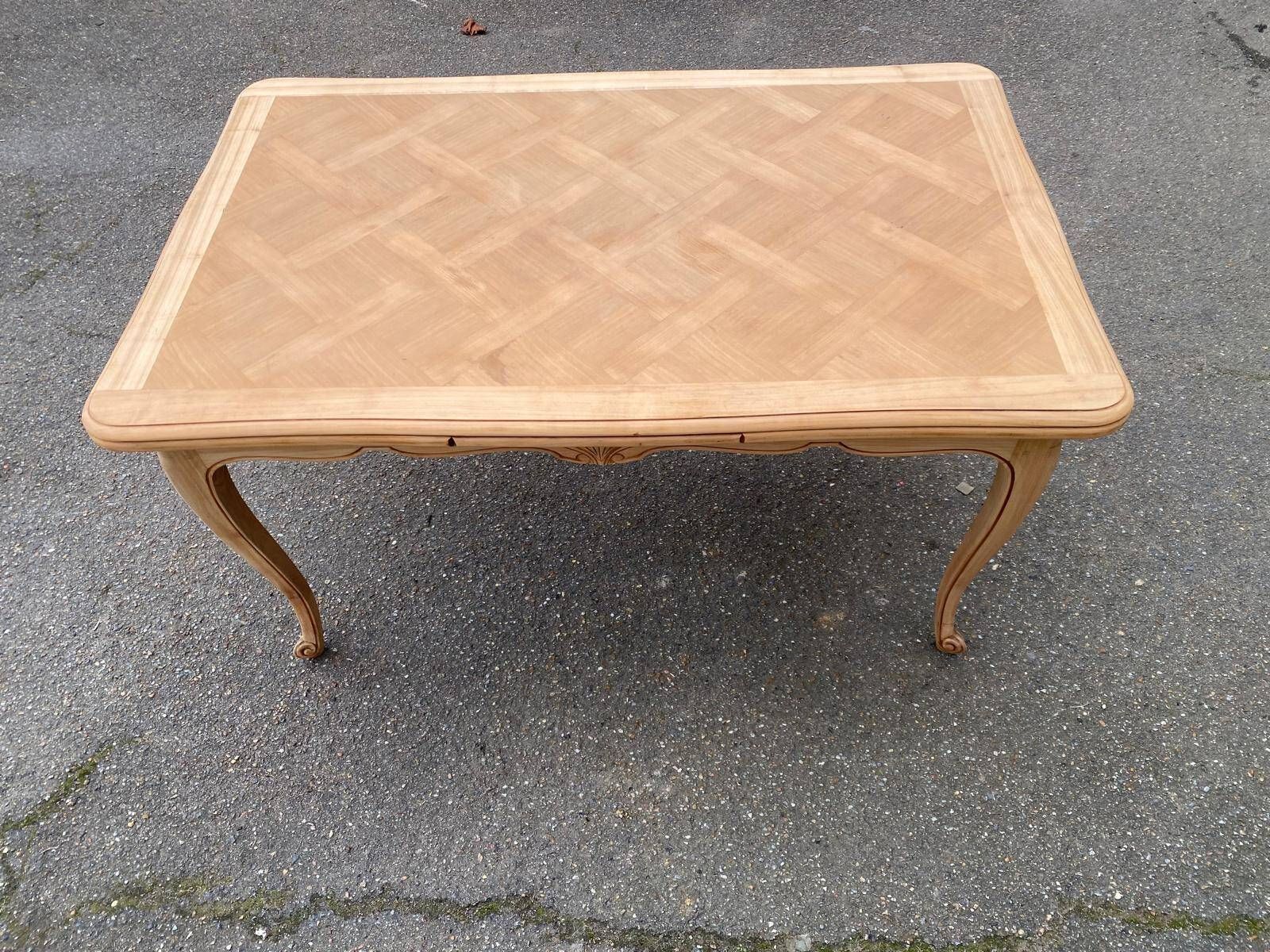 Louis XV extendable dining table from the 20th century, renovated in cherry wood, 140-240cm.