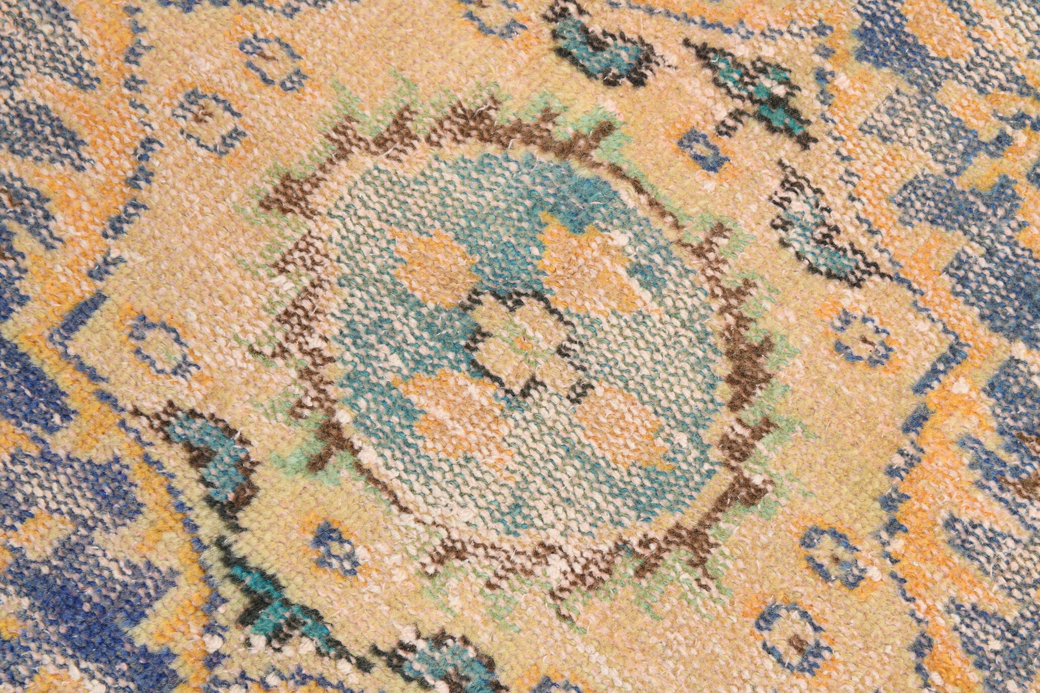 2x8 Short Classic Runner Rug, 56x234Cm