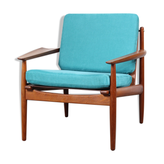 Scandinavian teak armchair by Arne Vodder for Gløstrup Mobelfabrik