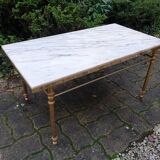 Table basse en marbre et laiton style Louis XV
