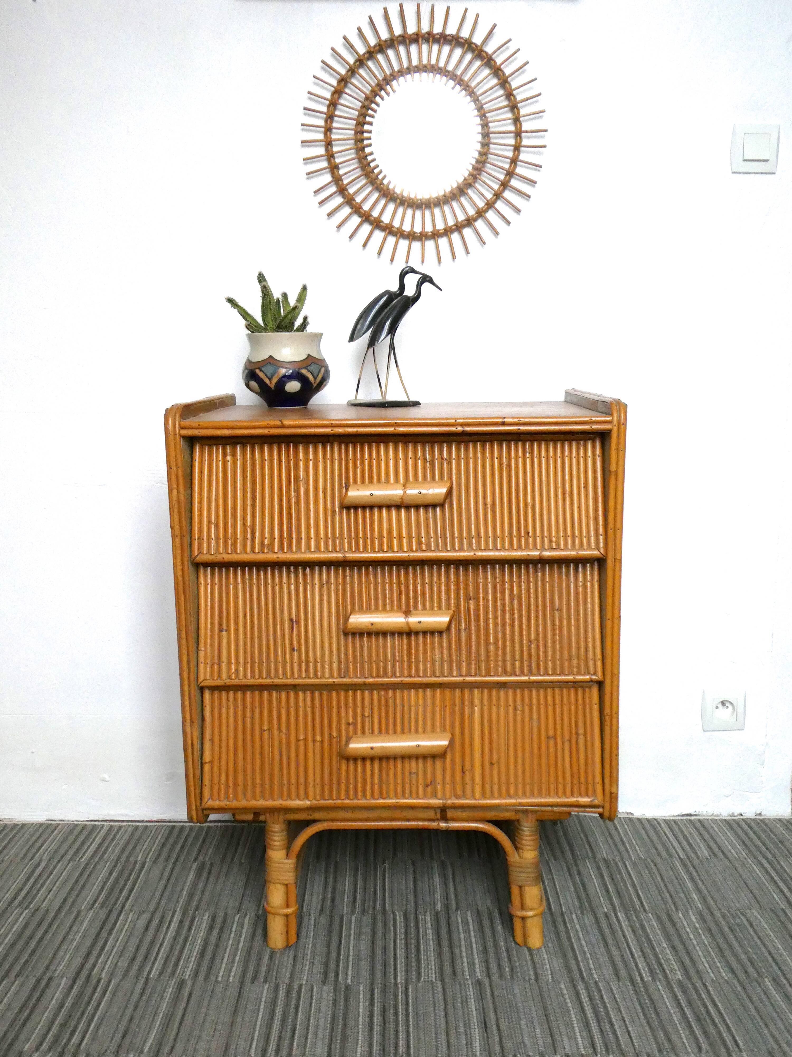 Dresser 60-70 years
