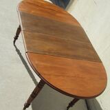 expandable table in solid mahogany