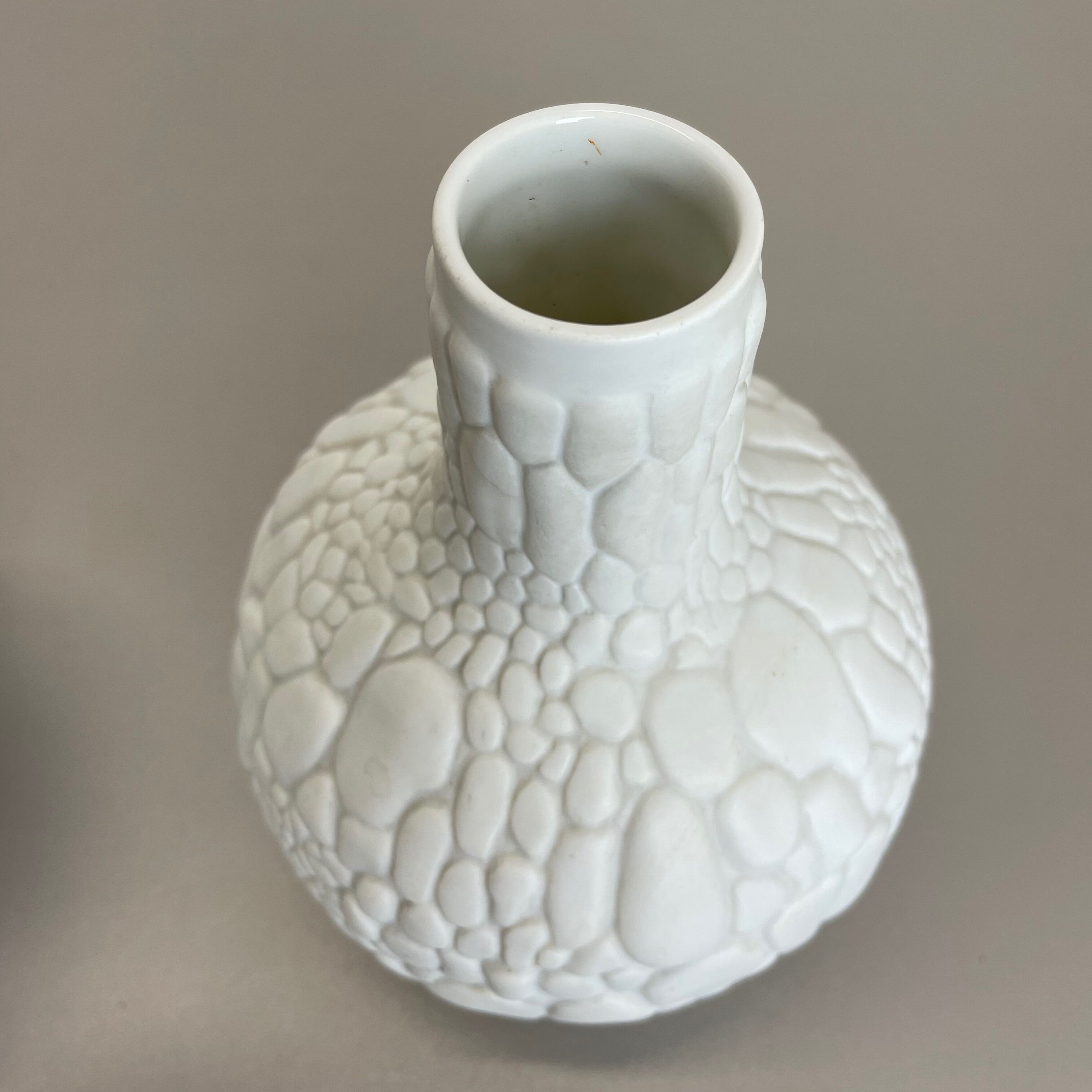 Set of 2 Original OP Art Biscuit Porcelain Vases by AK Kaiser, Germany, 1970s