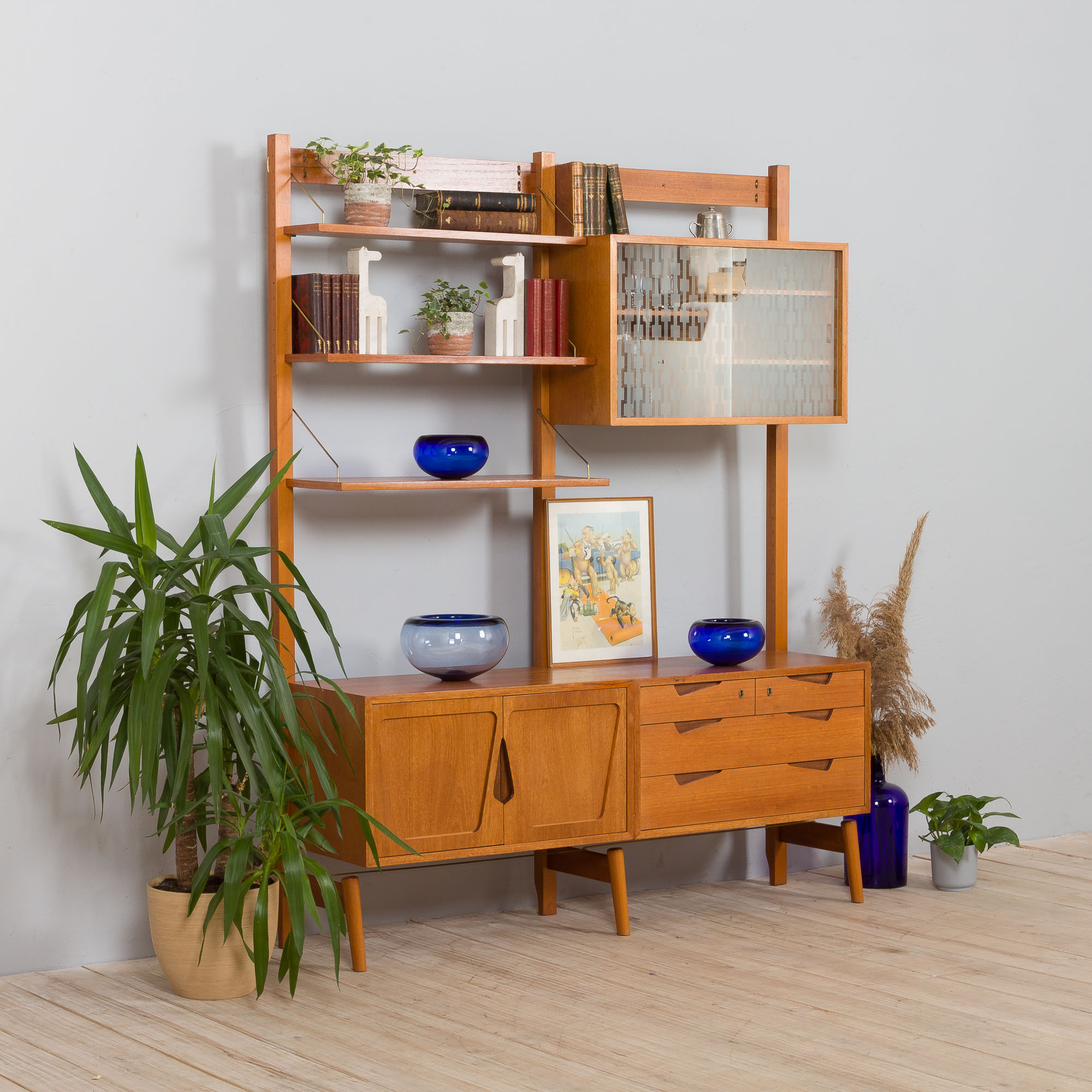 Rival 2 bay free standing teak wall unit with 3 cabinets and 3 shelves by Brodrene Jatogs Norway, Kj