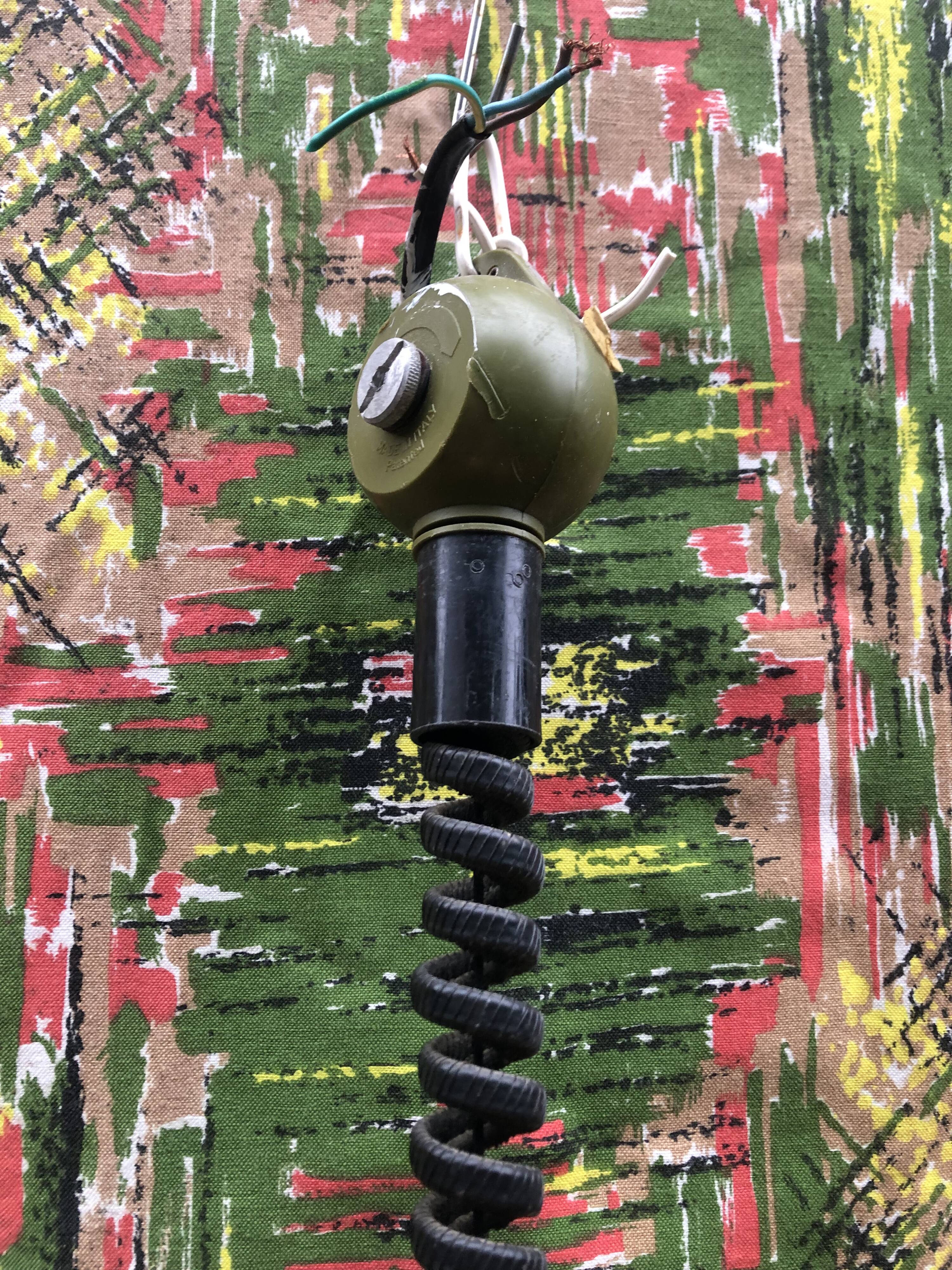 Suspension doré années 70