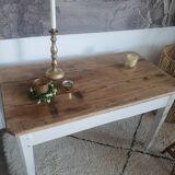 Firm style coffee table