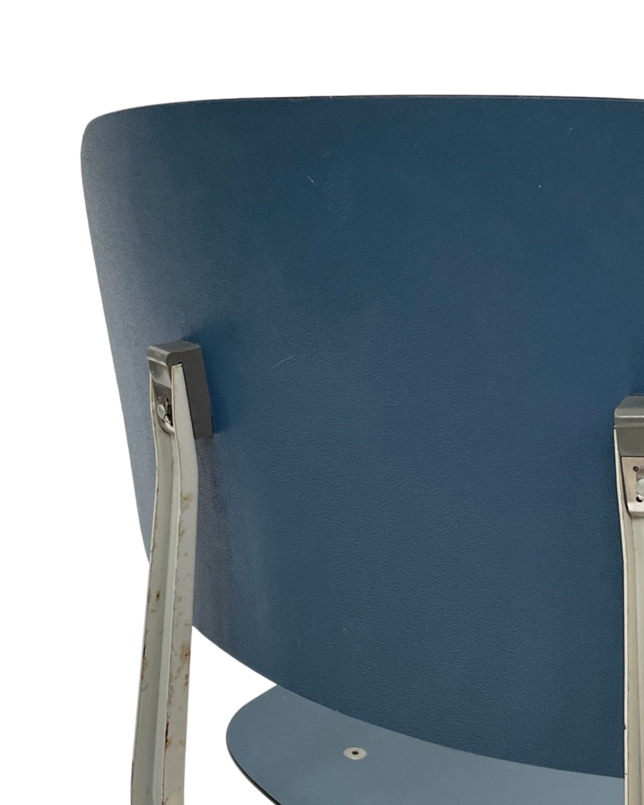 Vintage Friso Kramer Revolt chair for Ahrend de Cirkel 1960