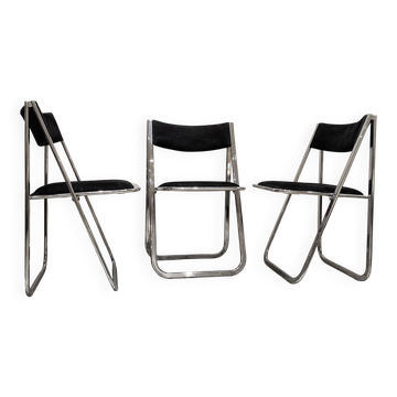 3 Tamara folding chairs from the 1970s