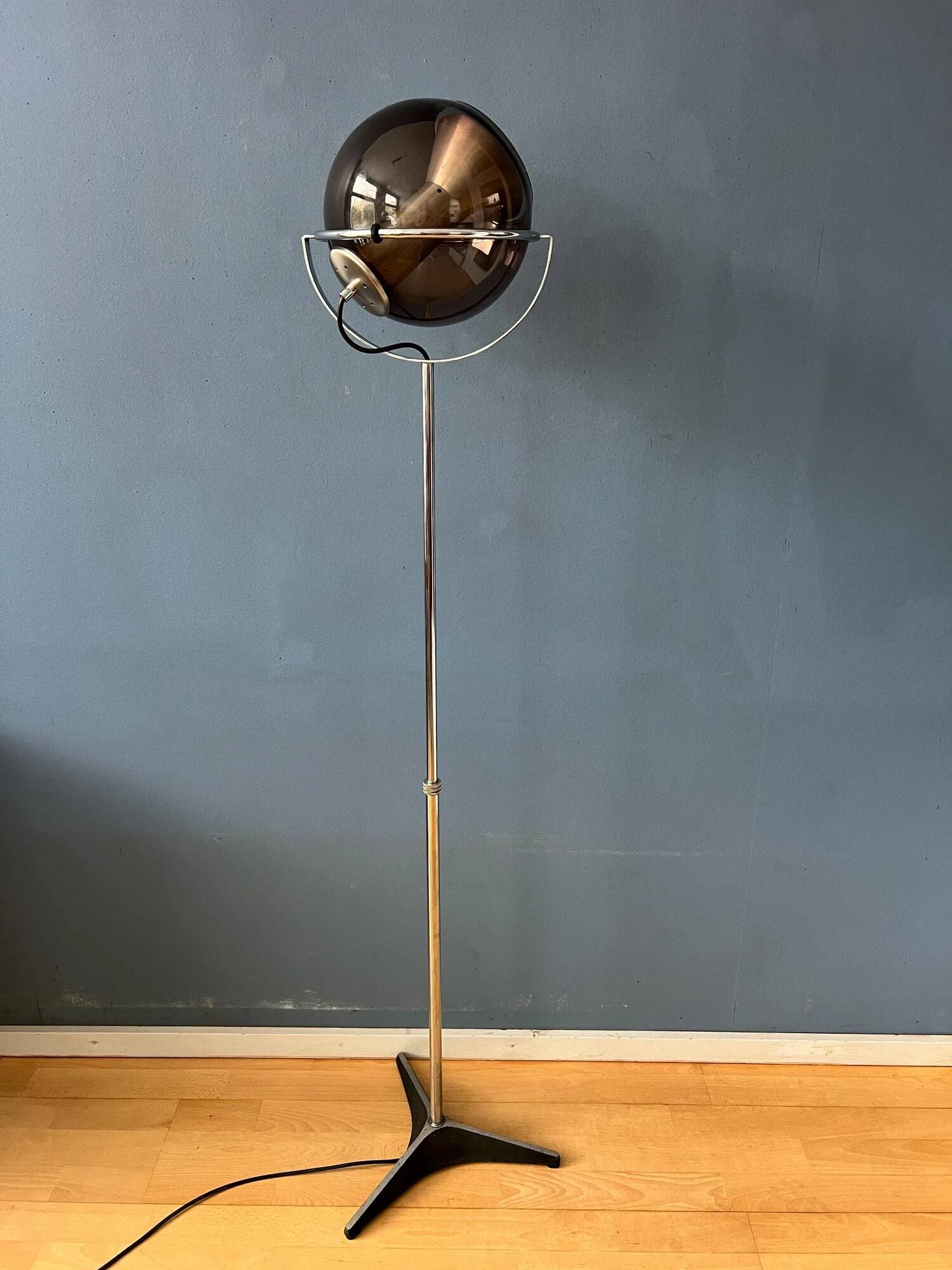 Vintage Raak Space Age Globe Eyeball Floor Lamp by Frank Ligtelijn