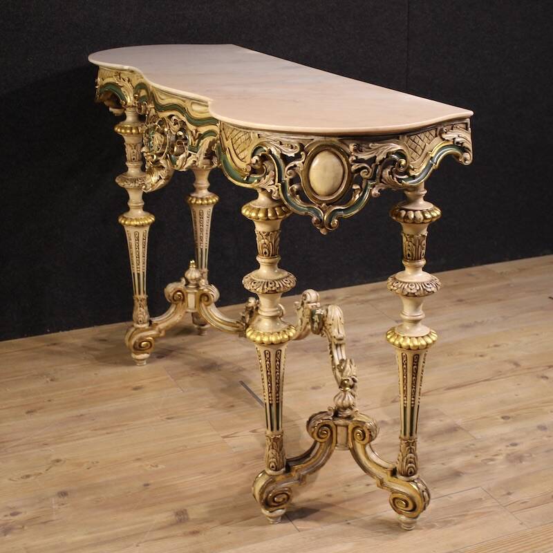 Console laquée et dorée italienne de style éclectique du 20e siècle