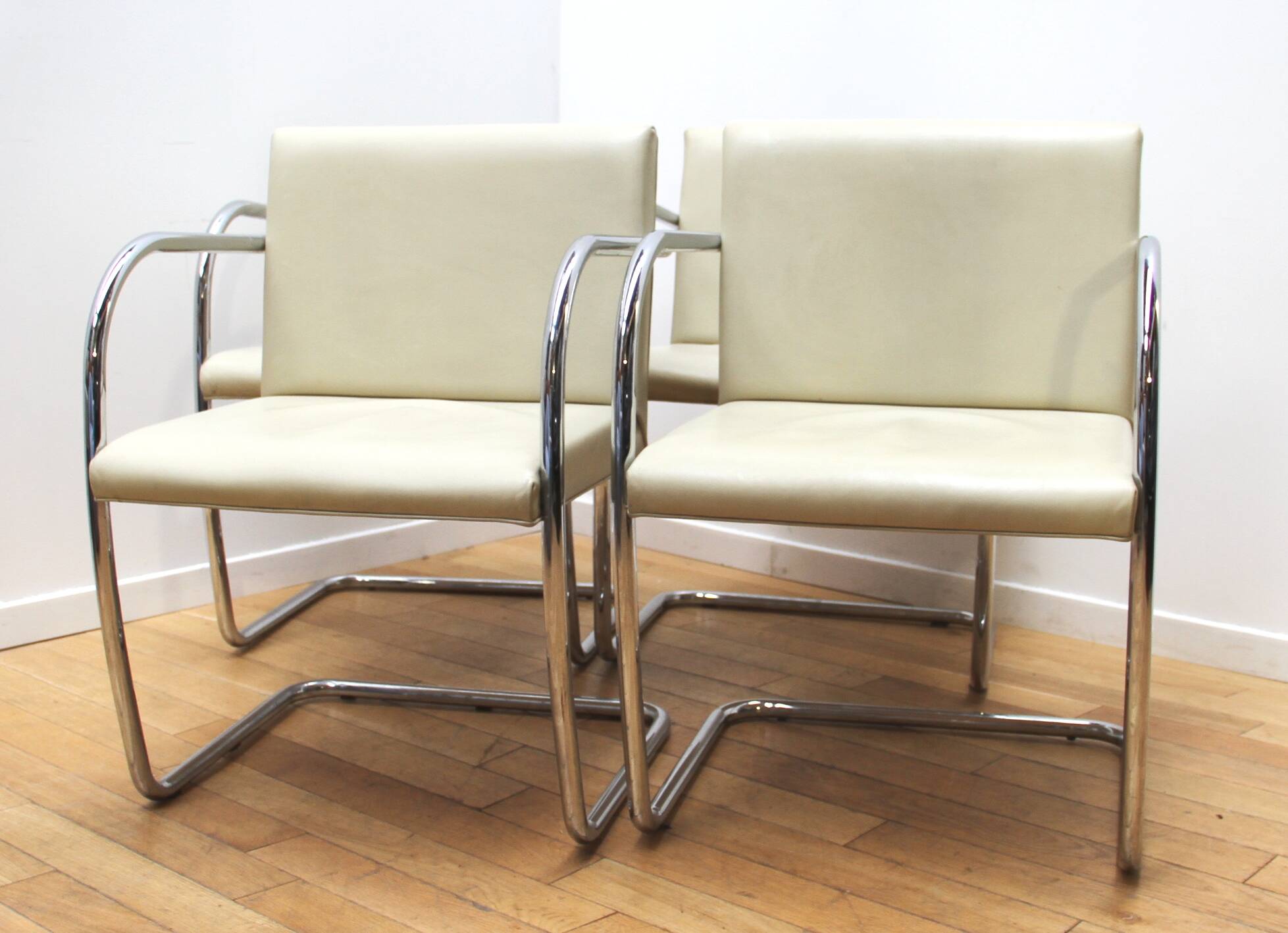 Set of 4 tubular design armchairs, Italy