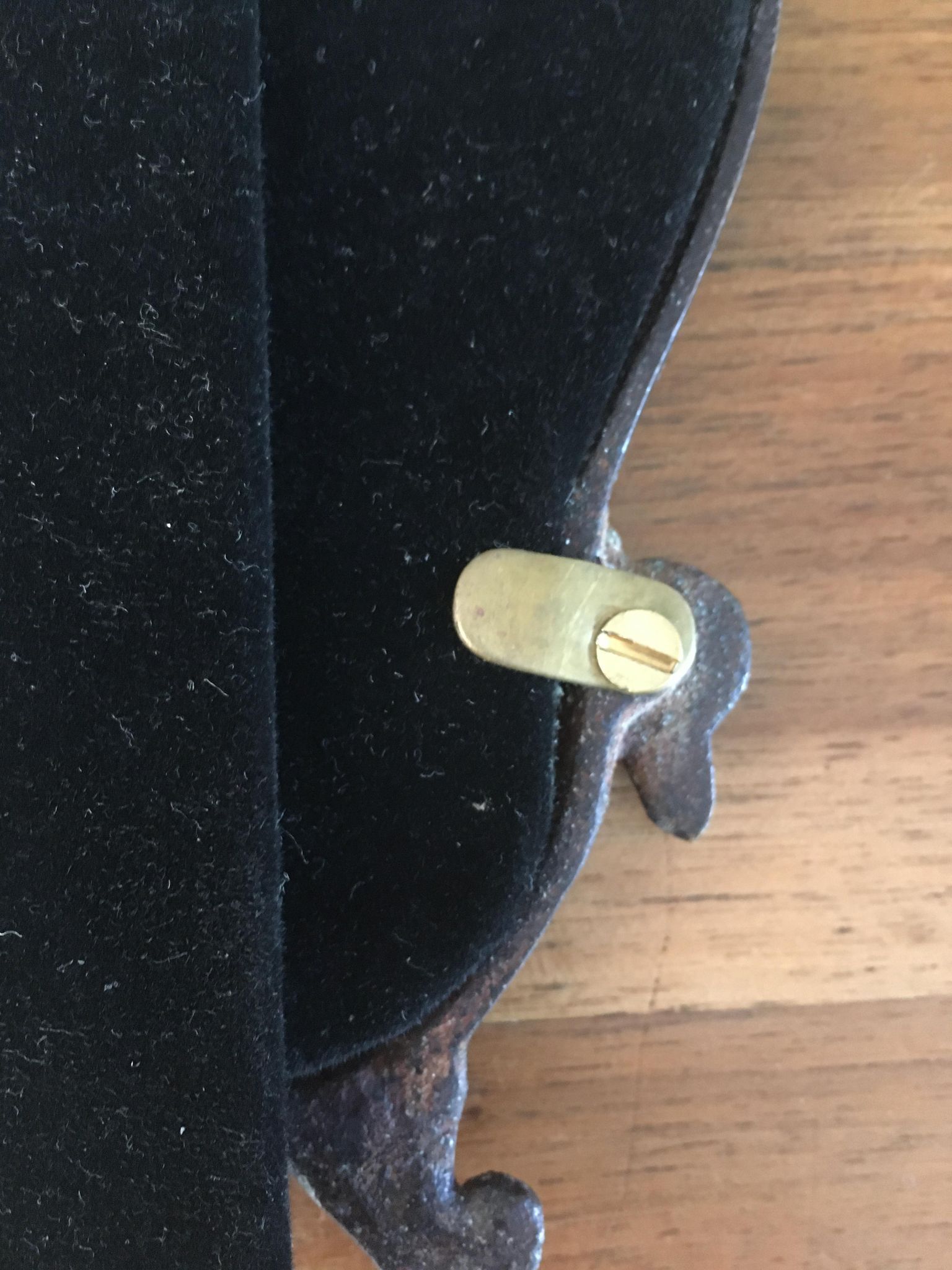 Vintage fiddle mirror to put down.