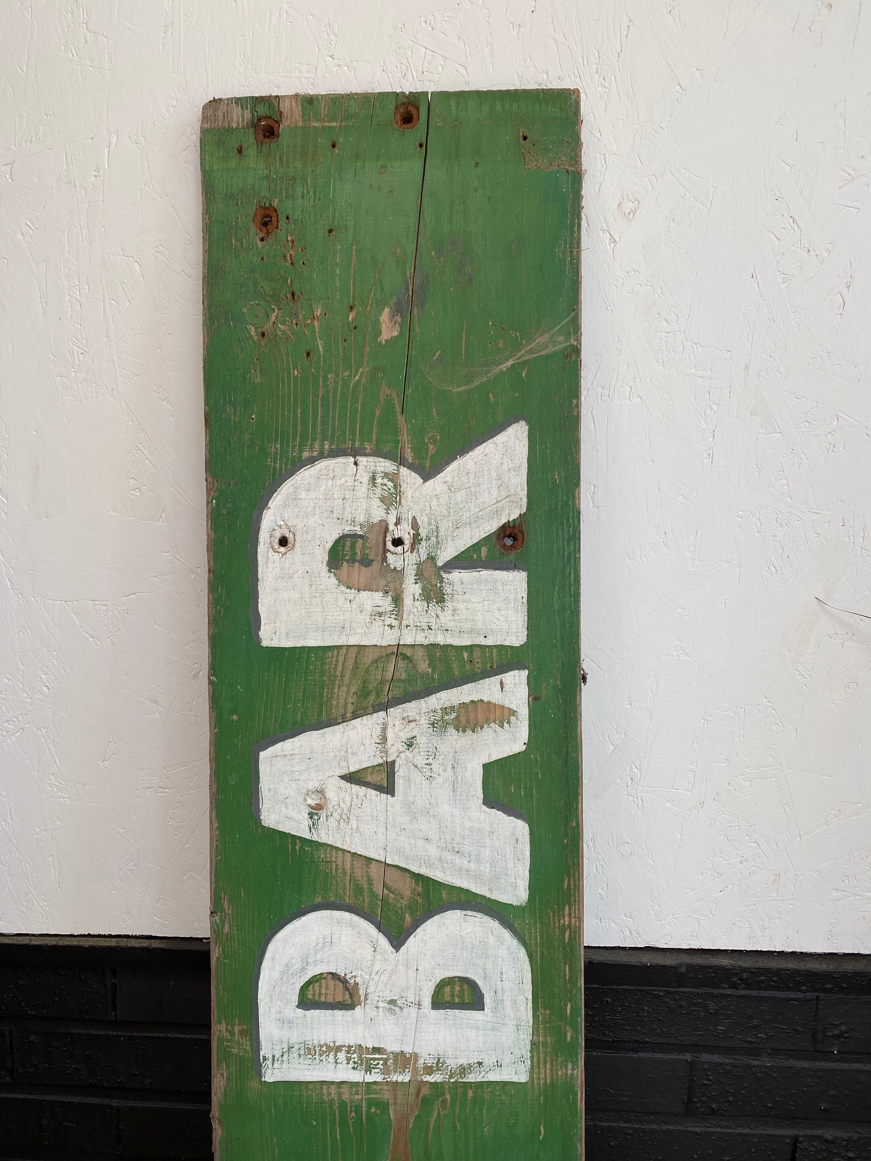 Sign "café/bar" old wooden