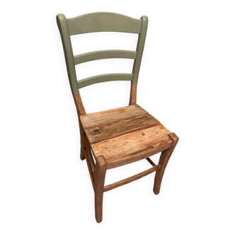 Chaise bois vintage vert
