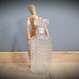 Chiseled round carafe