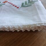 Nappe ancienne brodée