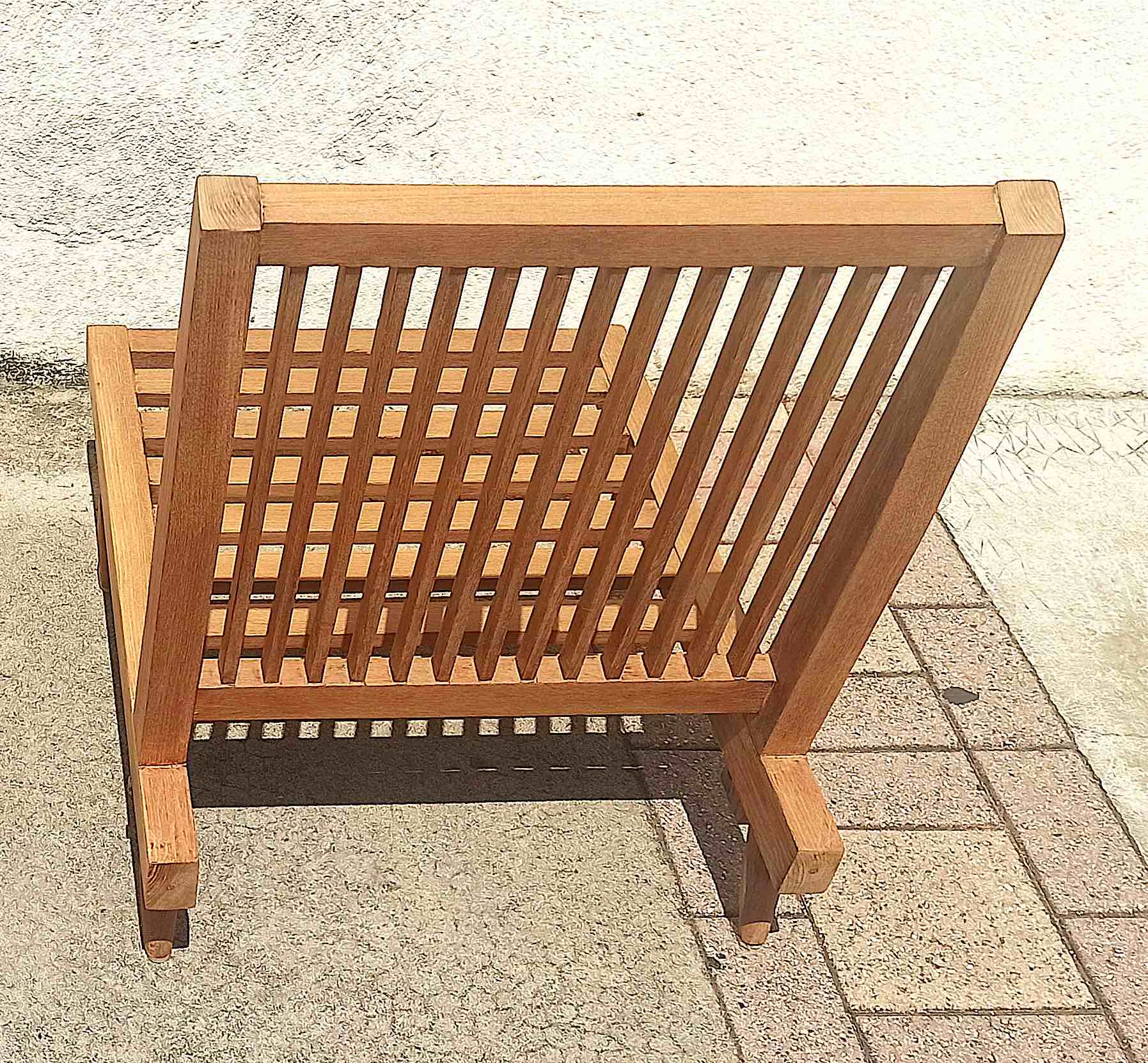Pair of heaters 60s solid teak two-tone cushions
