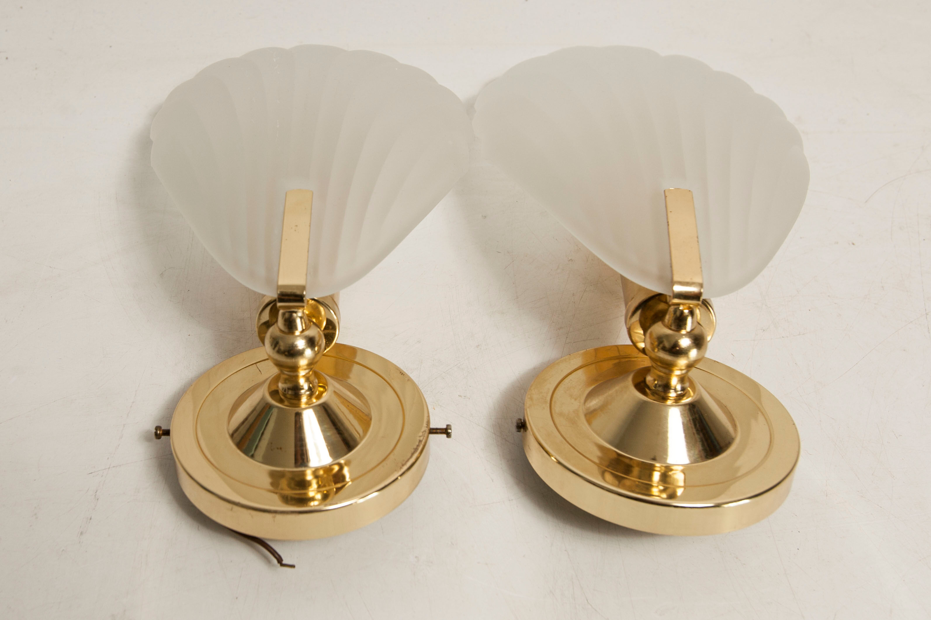 Paire d'appliques murales coquillages verre murano et laiton 1960