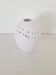 Vase œuf en porcelaine blanche