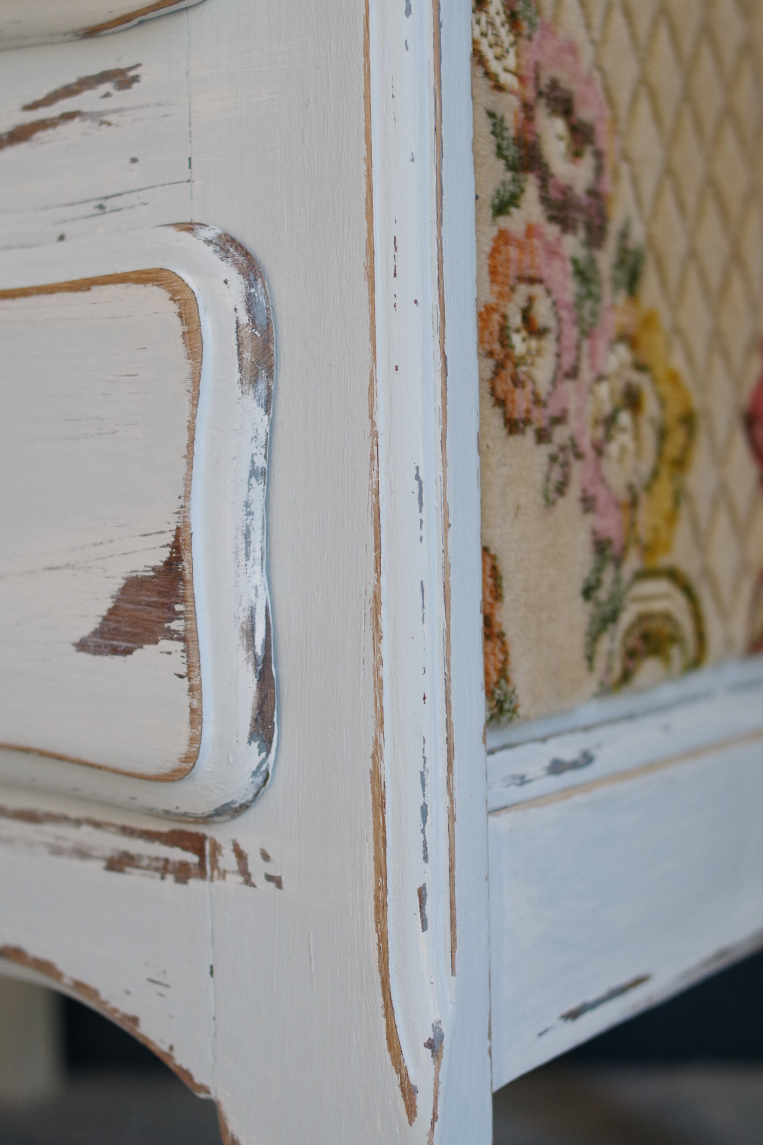 Semainier chest of drawers skated high wood blue and white - floral patterns