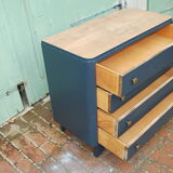 Dresser 1960