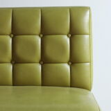 Banquette bistrot capitonnée années 50/60 en skaï vert kaki