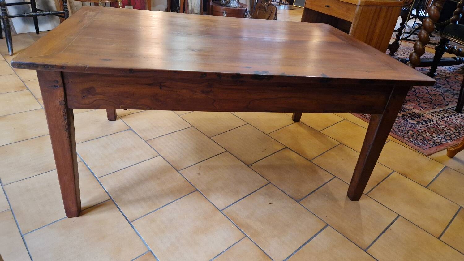 Country coffee table