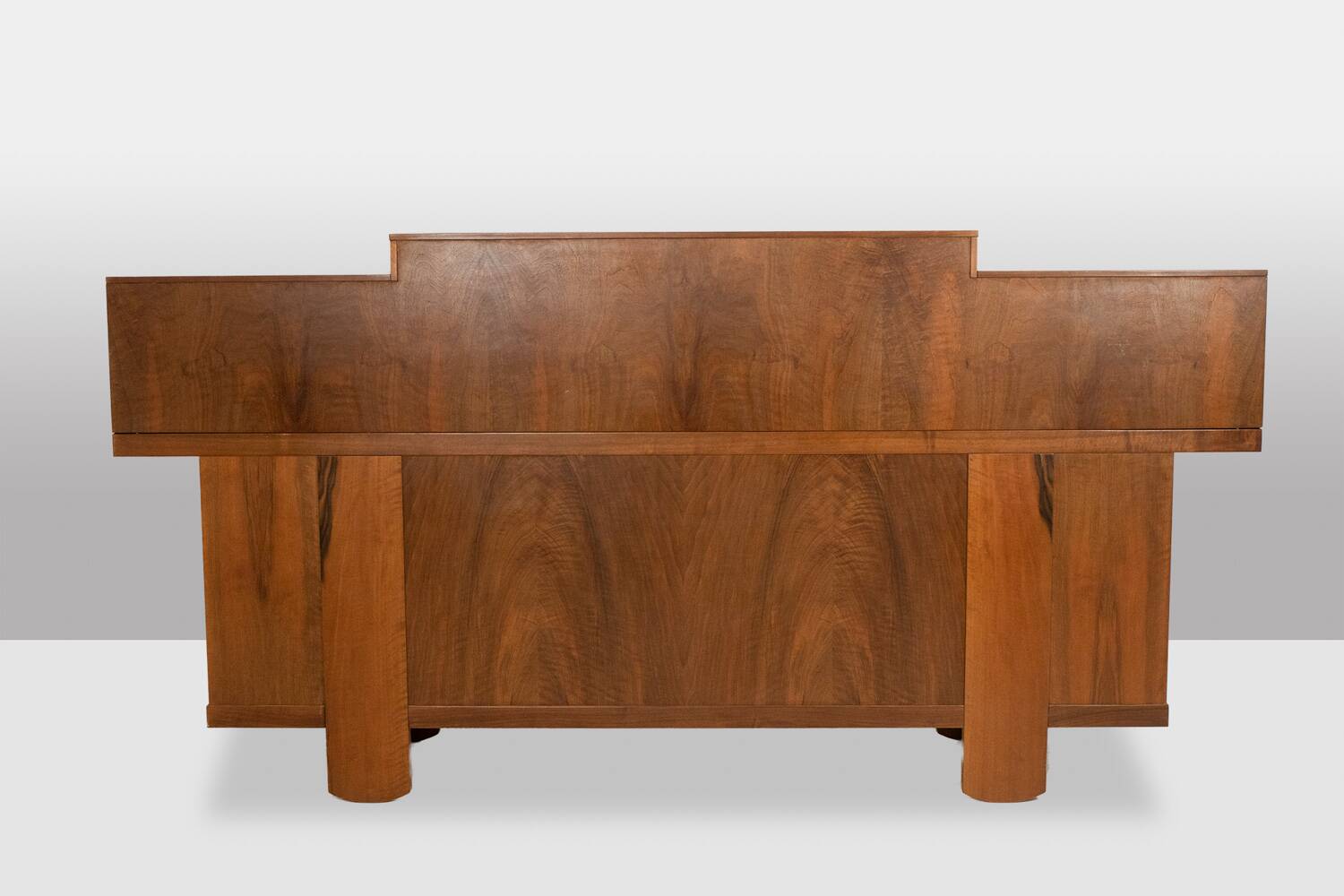 Silvio Coppola, for Bernini. Walnut enfilade with gradin. 1960s.