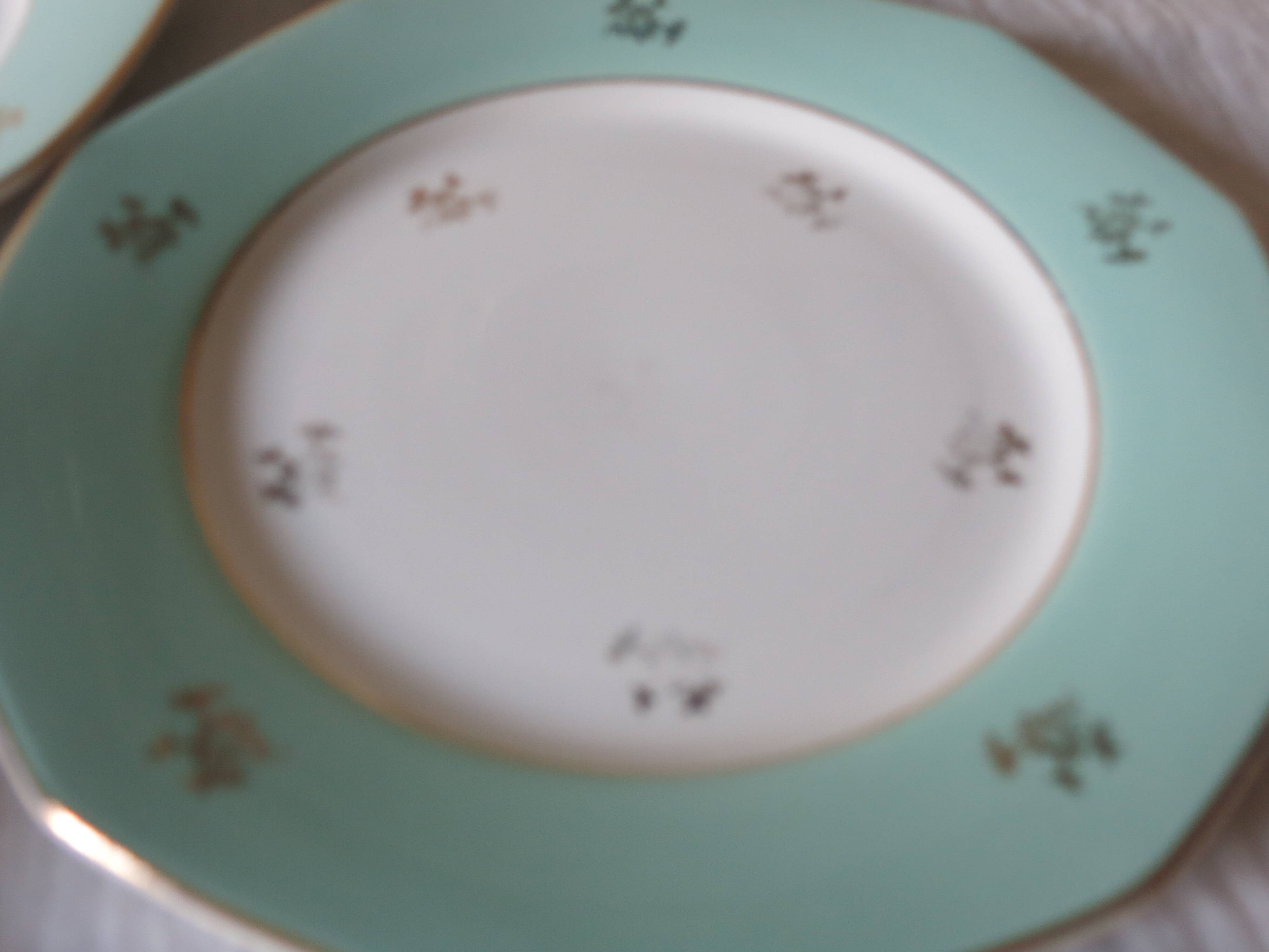 6 flat plates from Moulin des loups in good condition