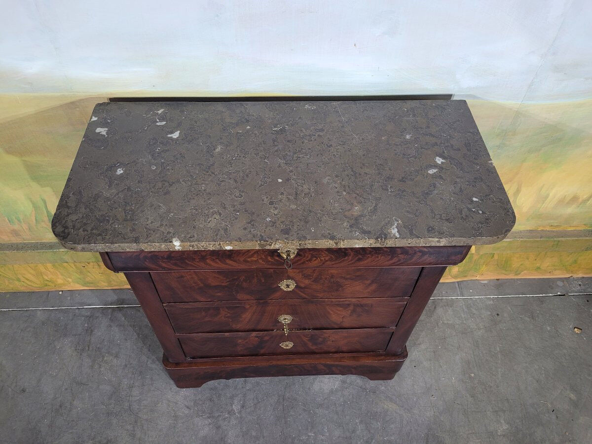 Small mahogany Louis Philippe chest of drawers