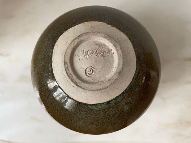 Vase in sandstone Serge Guerrier XX eme century.