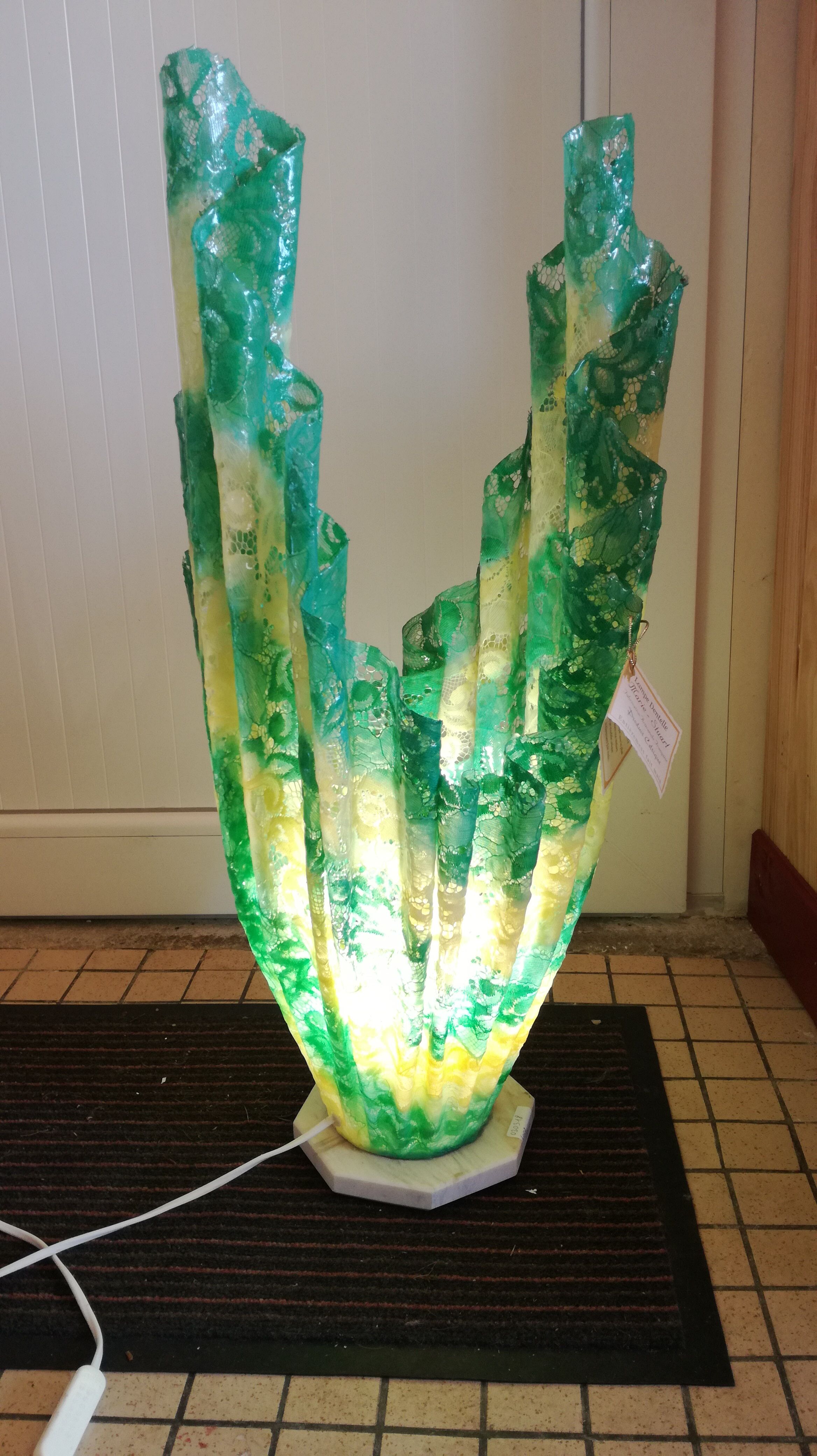 Lace lamp "Marie Stuart" XXth