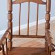 Chaise de poupée en bois