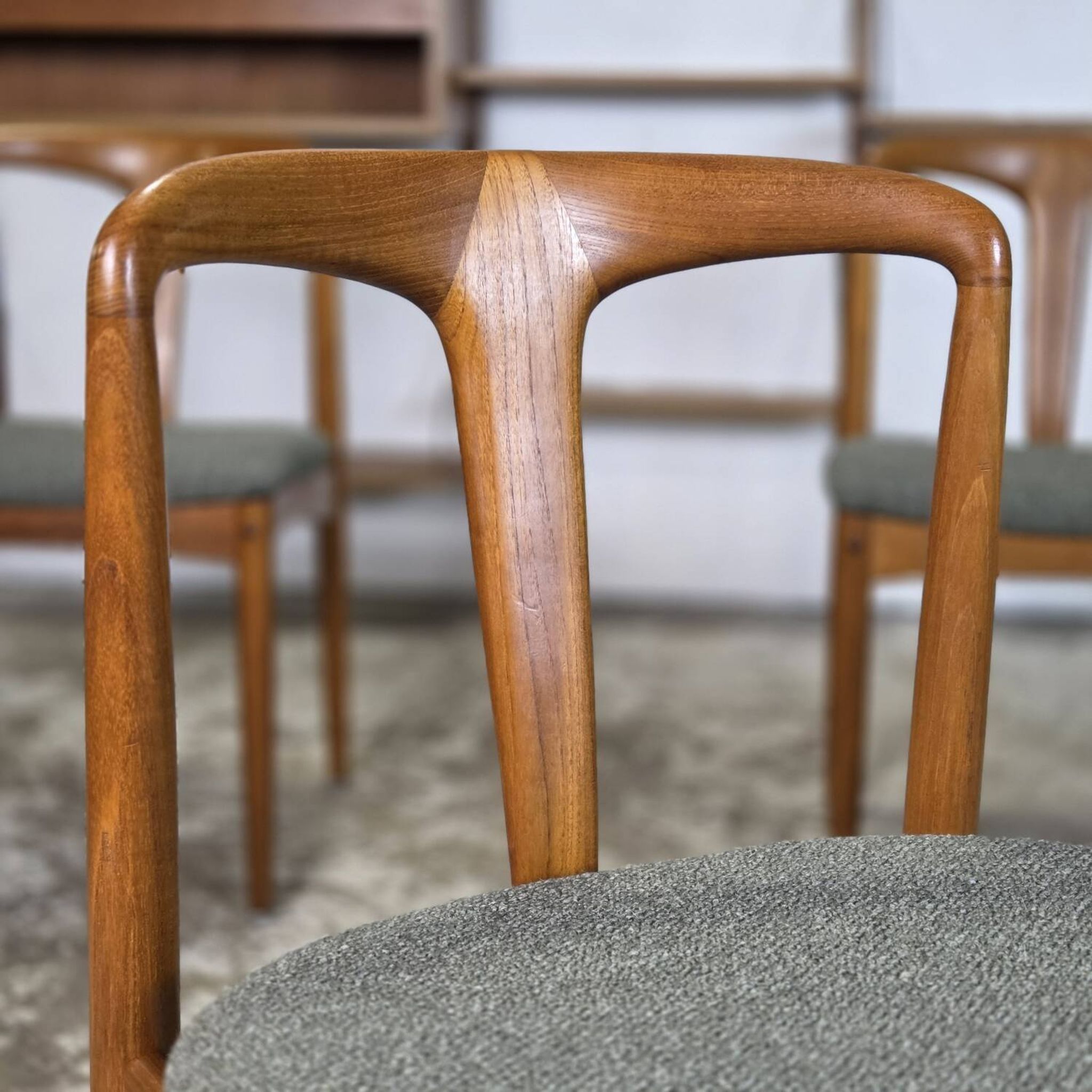 5x Johannes Andersen 'Juliane' vintage 1960s Danish chairs