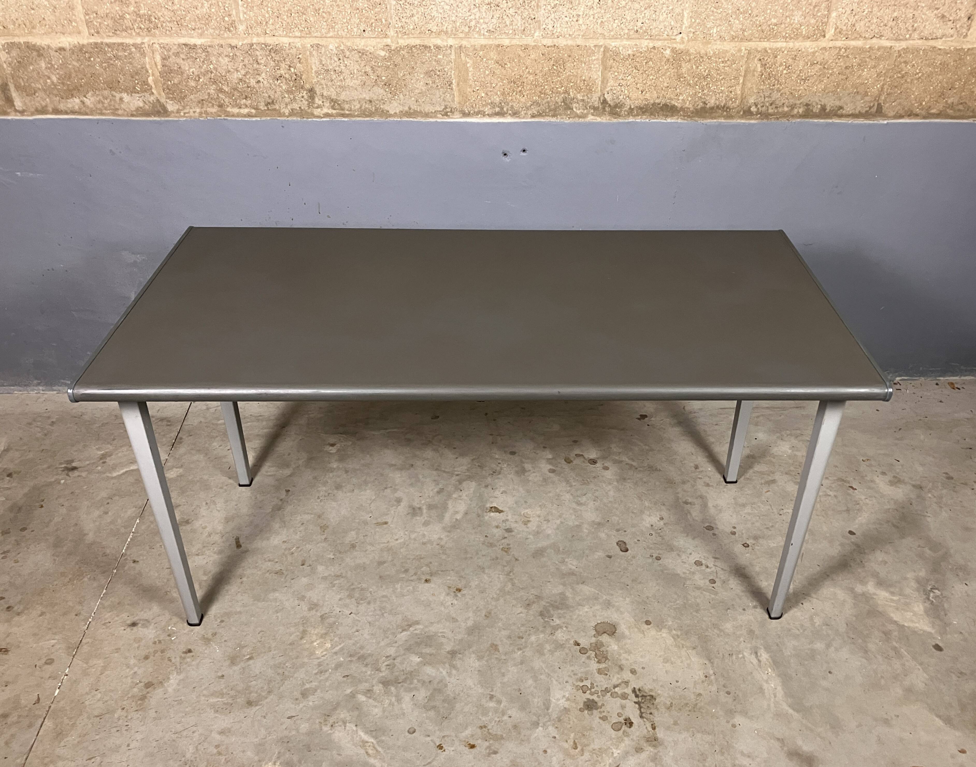 Gispen 7800 series Desk Table Kleurodesk