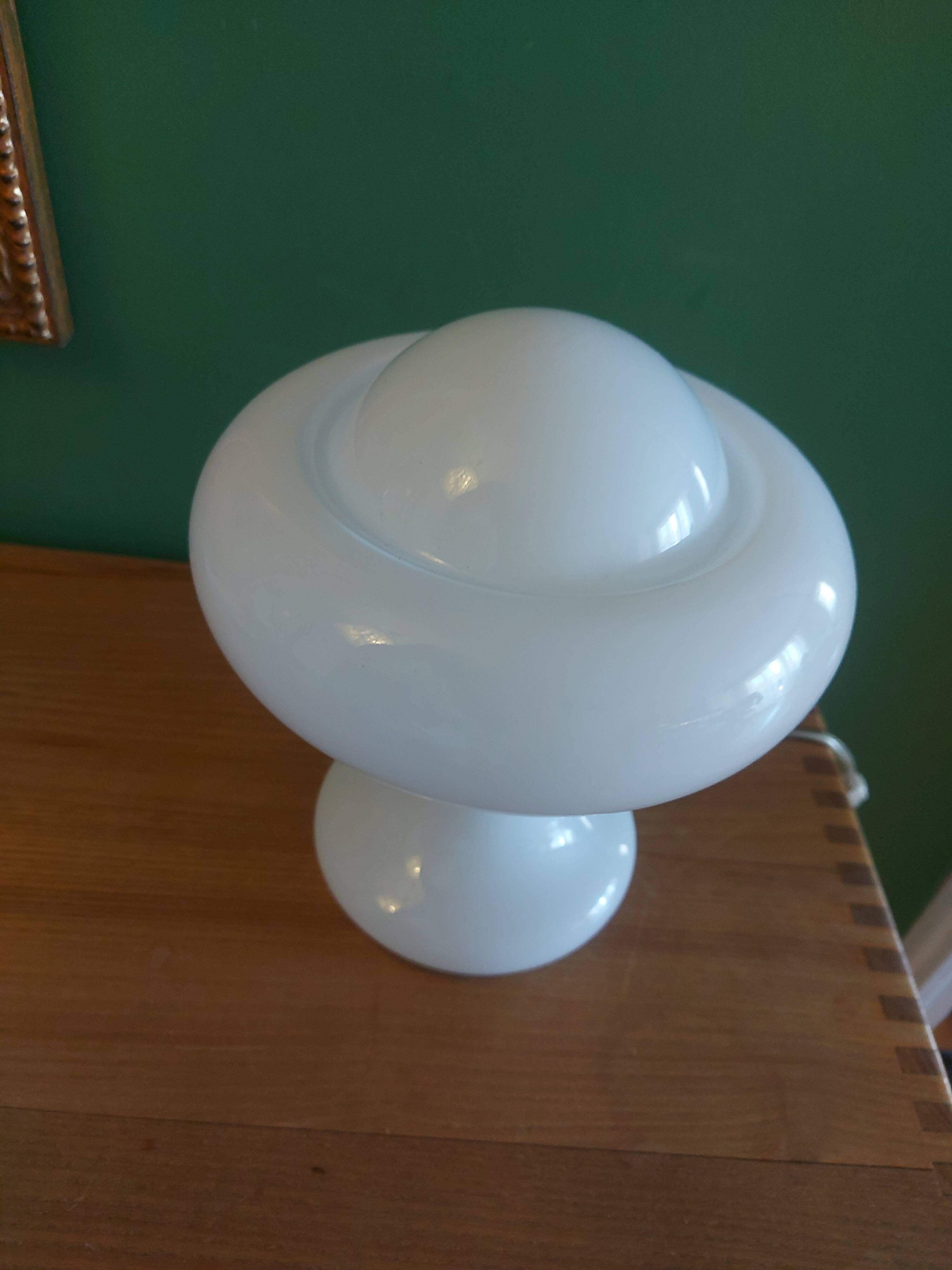 Mushroom lamp peill putzler in white opaline 60'S
