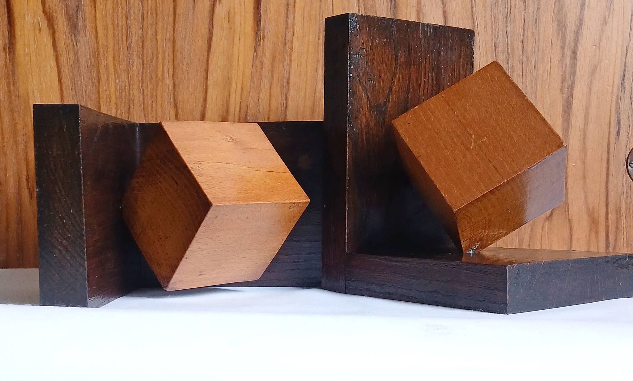 Cubist pair of bookends made of stained solid wood, 1960.
