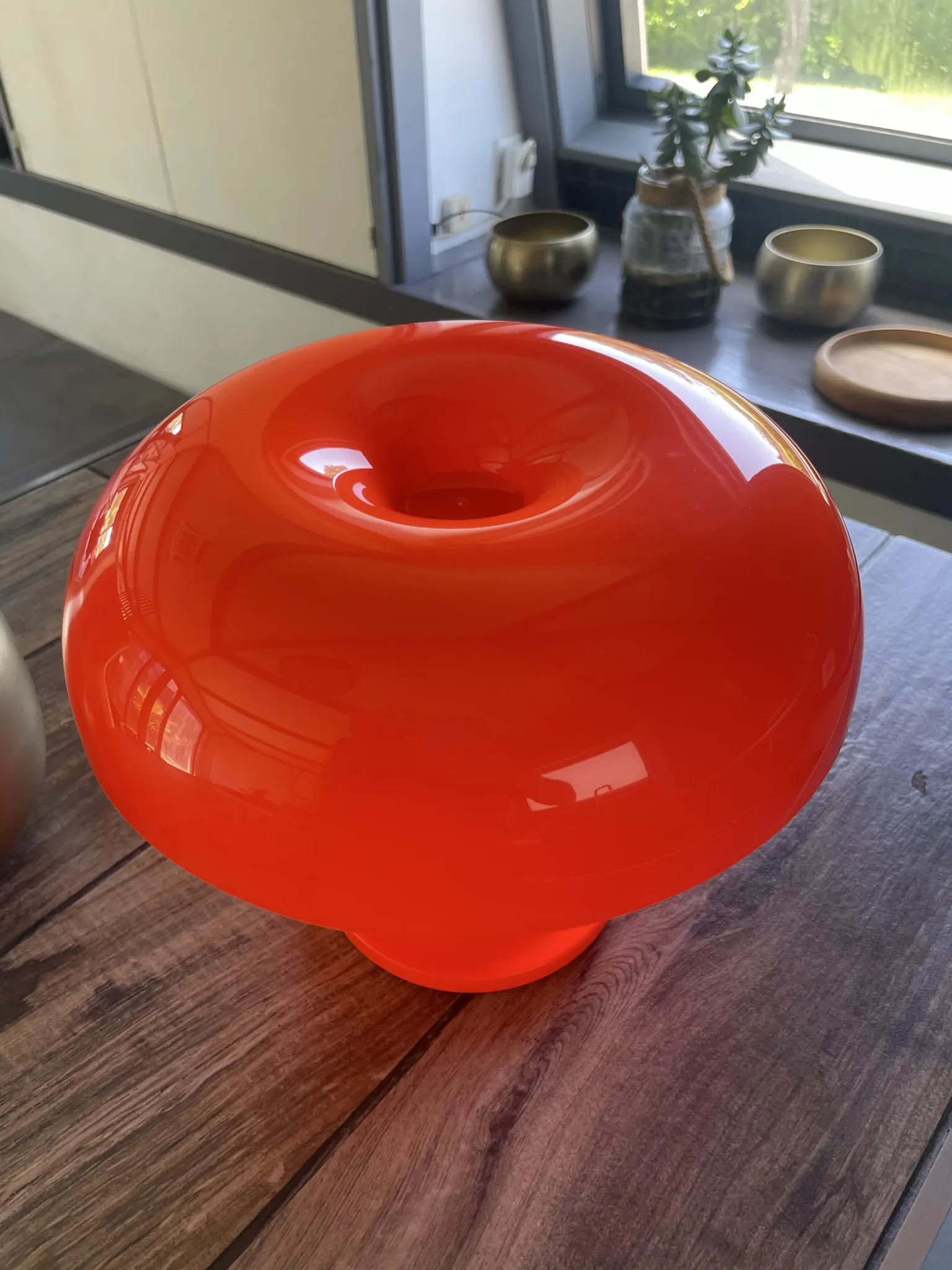Vintage orange design lamp