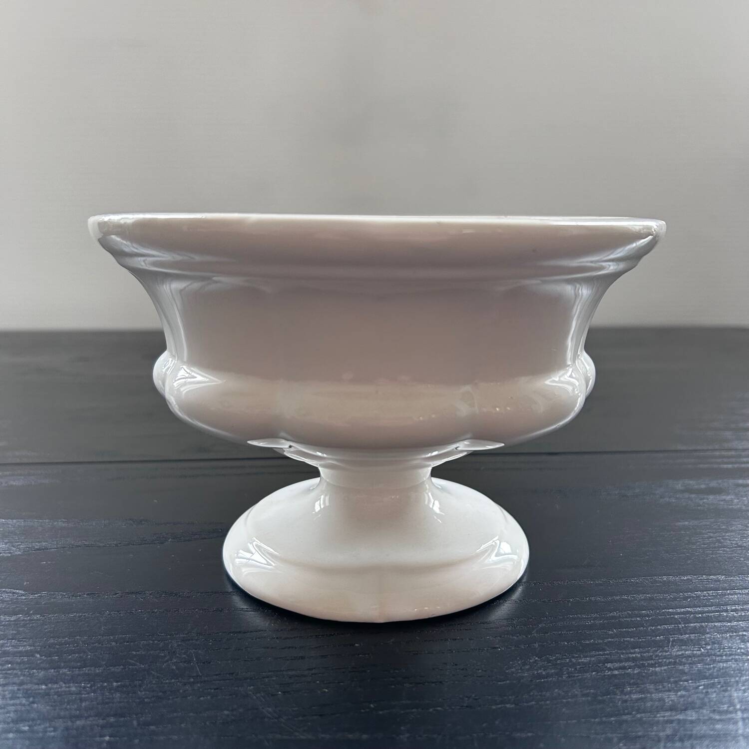 Medici style flowerpot