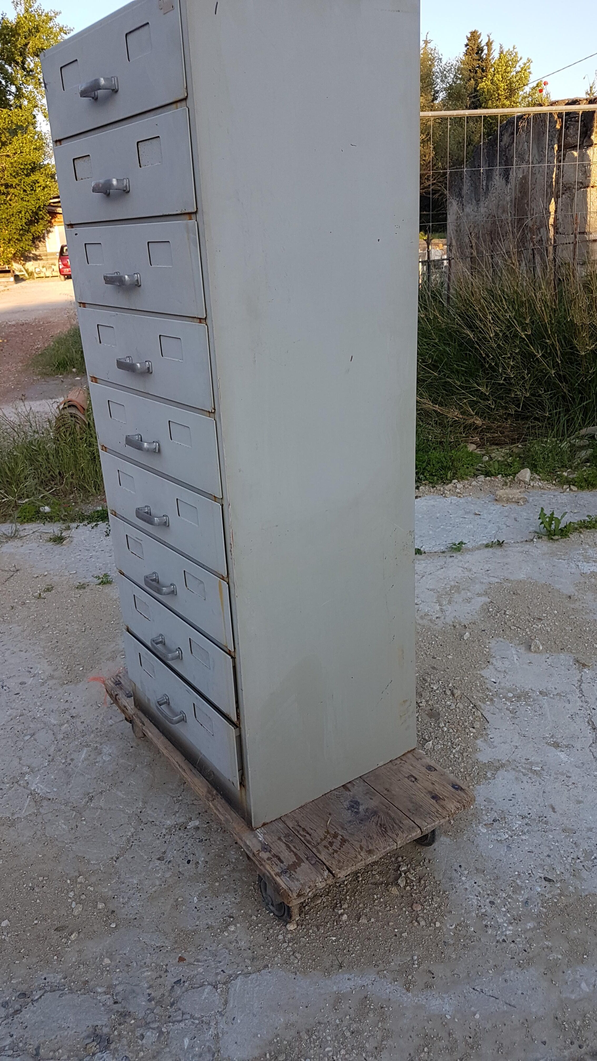 Armoire classeur en fer