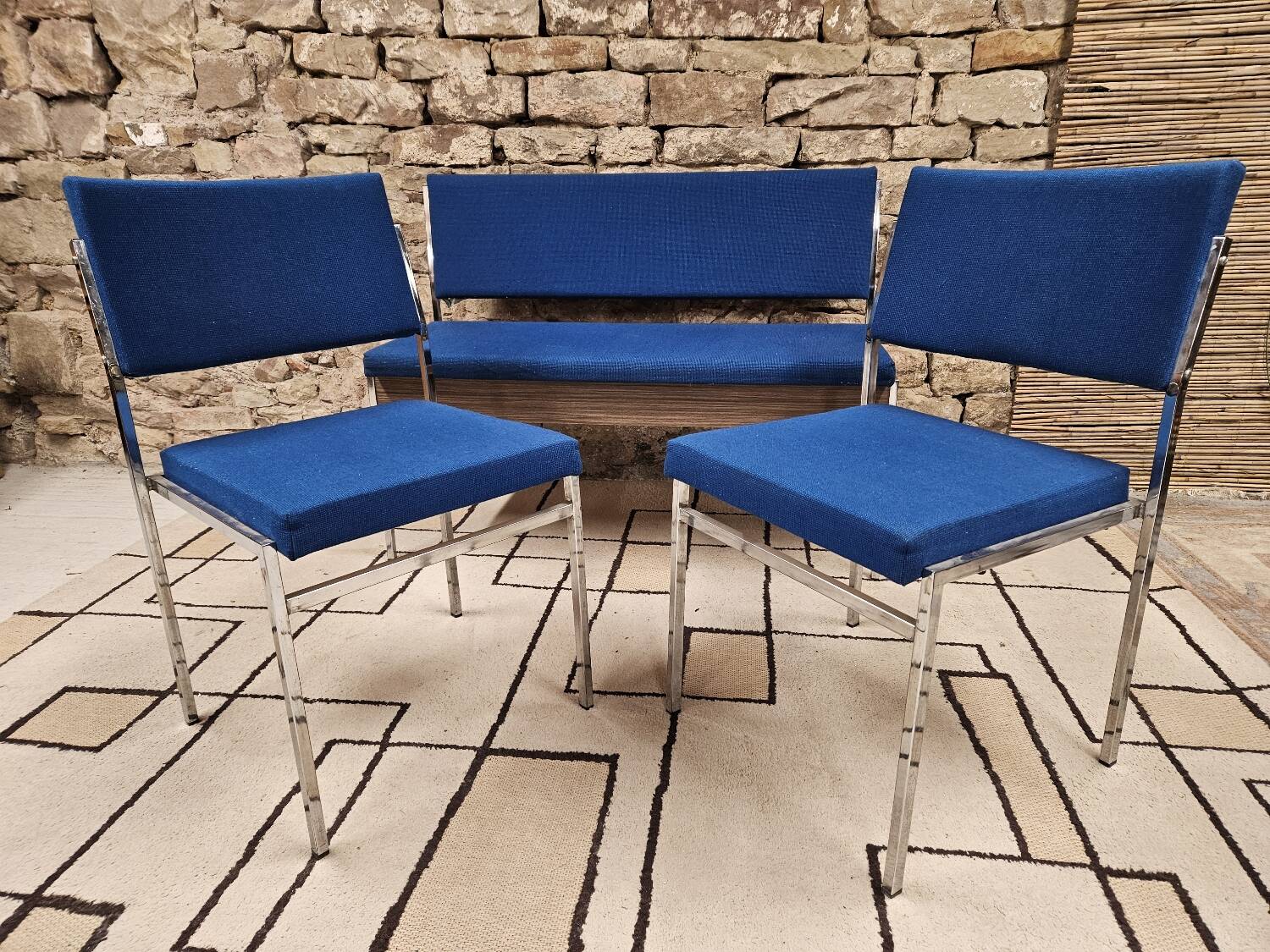 Bench and its two vintage chairs 1970