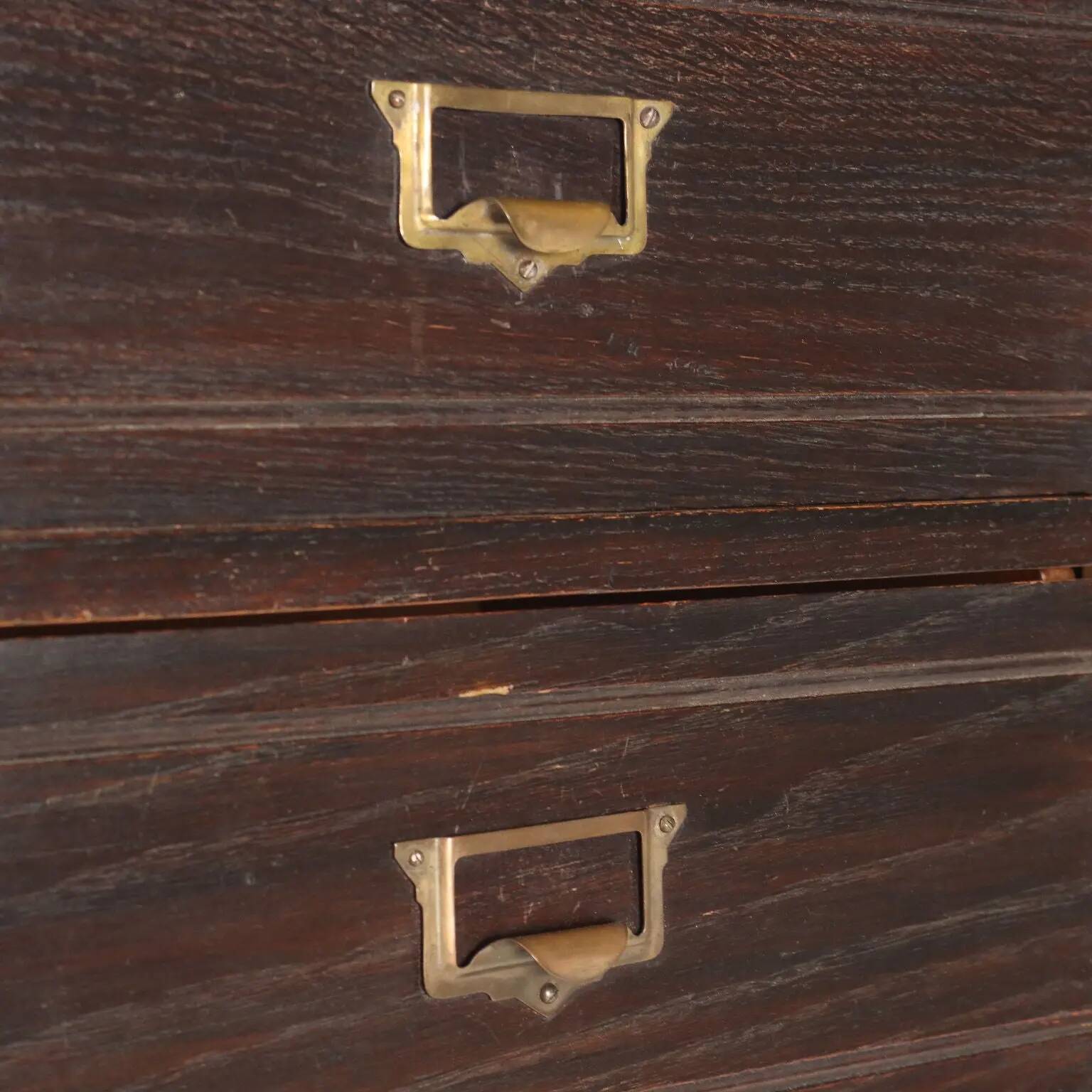 Commode ancienne en chêne à 12 tiroirs, Italie, XXe siècle