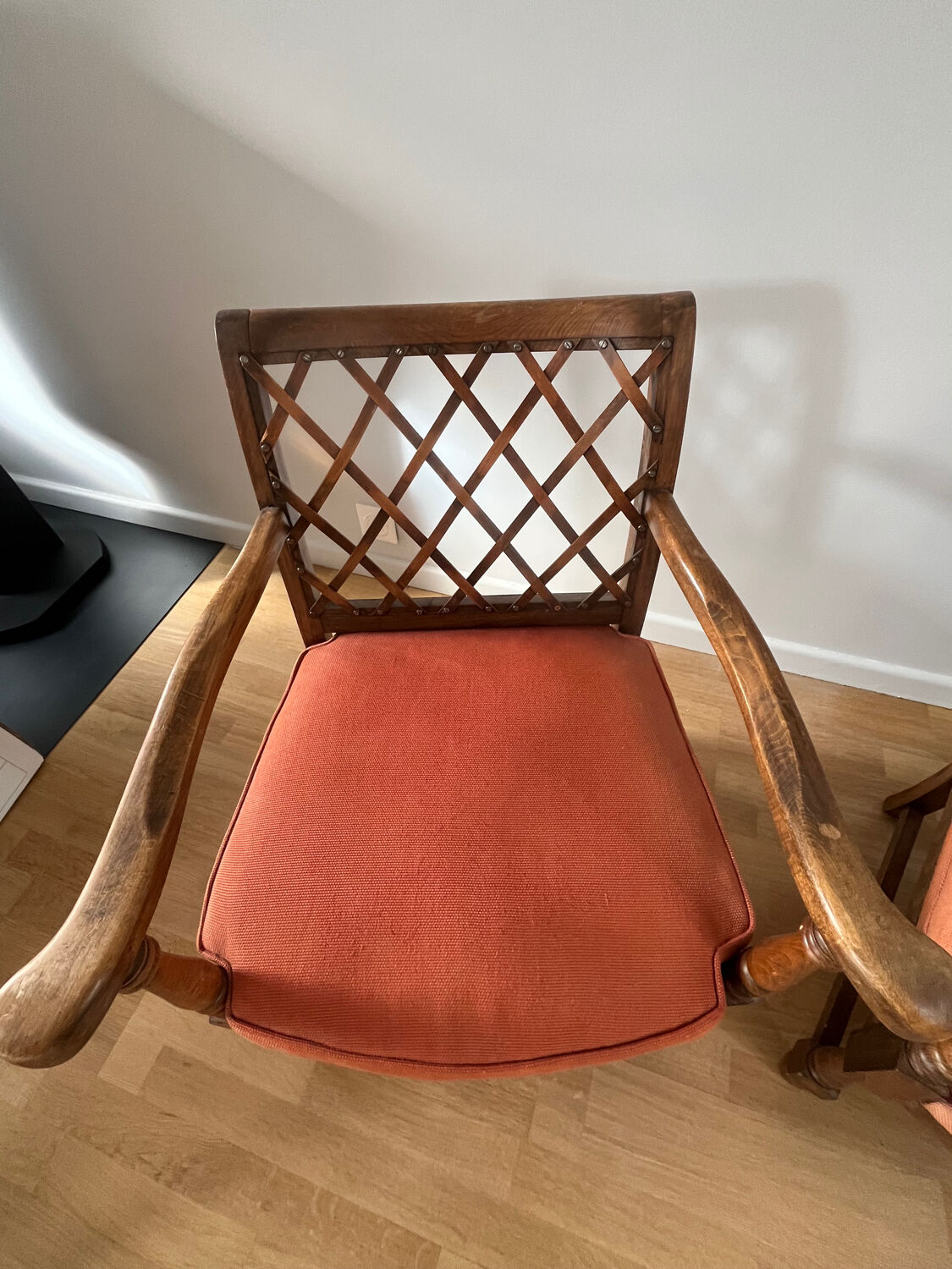 2 fauteuils vintage en bois et tissu
