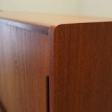 Enfilade en teck, design danois, années 1960, production : Danemark