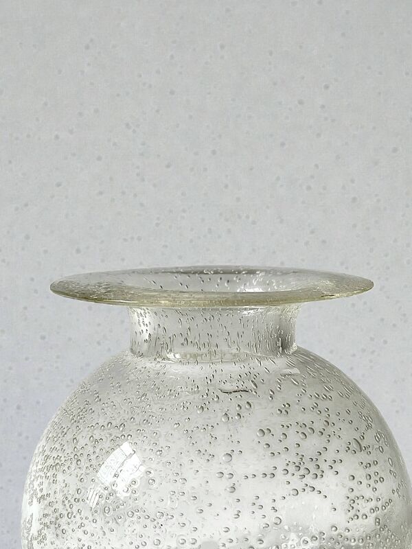Vase en verre soufflé et bullé de Biot, France 1970