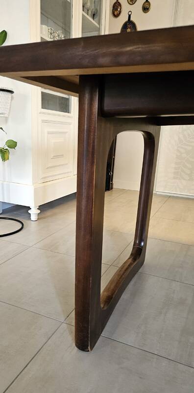 Vintage extendable dining table – sled base – modernist design