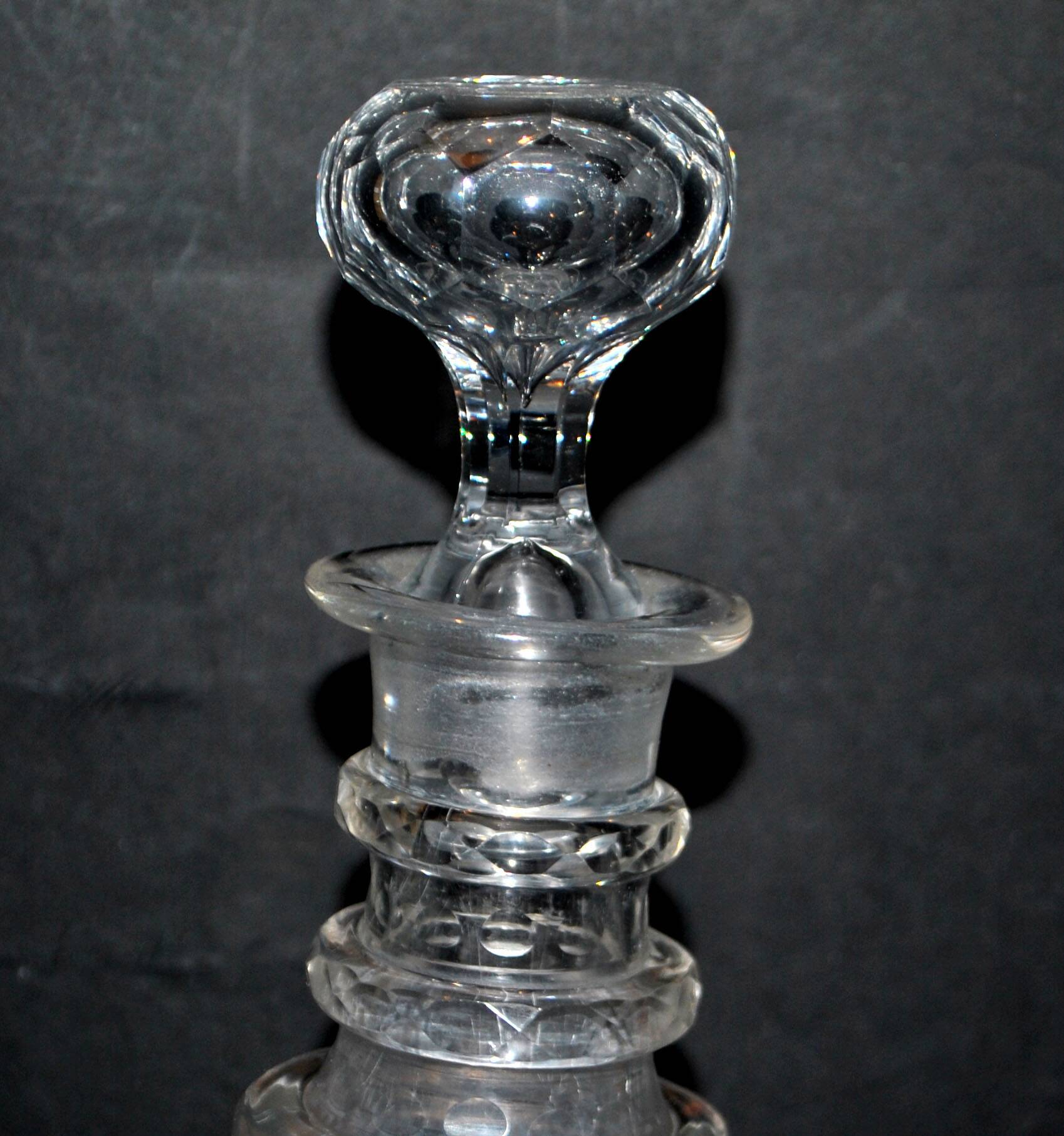 Antique bistro carafe in vintage cut glass, height 28cm